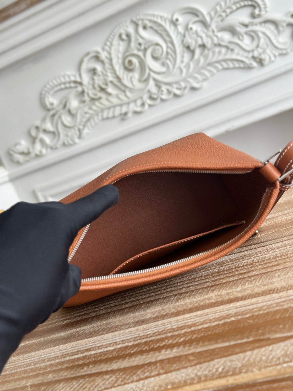 HM 25S BERLINGOT 24 CM IN BROWN LAMBSKIN