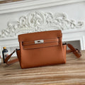 HM 25S KELLY MESSENGER 25 CM IN CARAMEL BROWN TOGO WITH SILVER HARDWARE