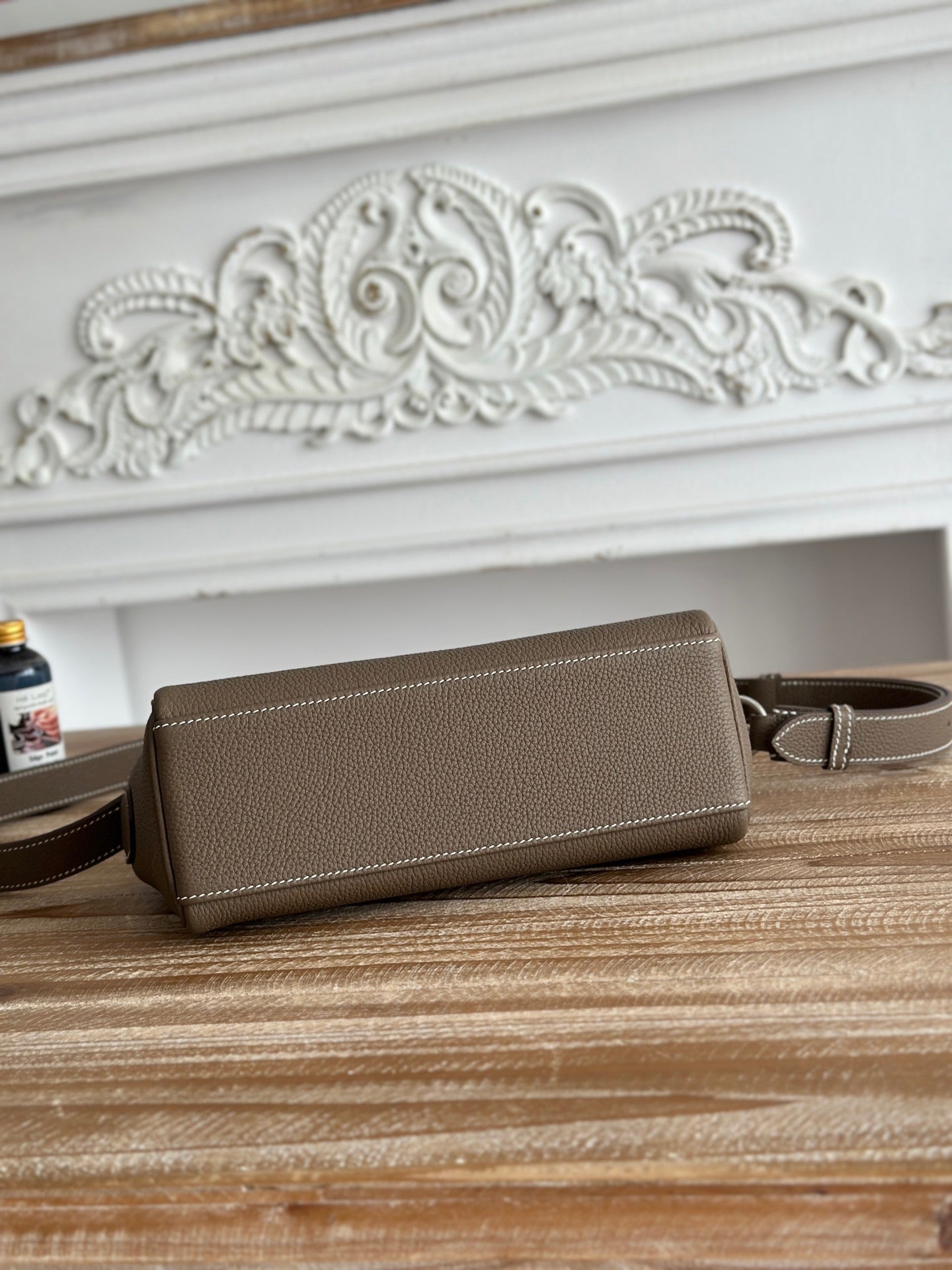 HM 25S KELLY MESSENGER 25 CM IN TAUPE BROWN TOGO WITH SILVER HARDWARE