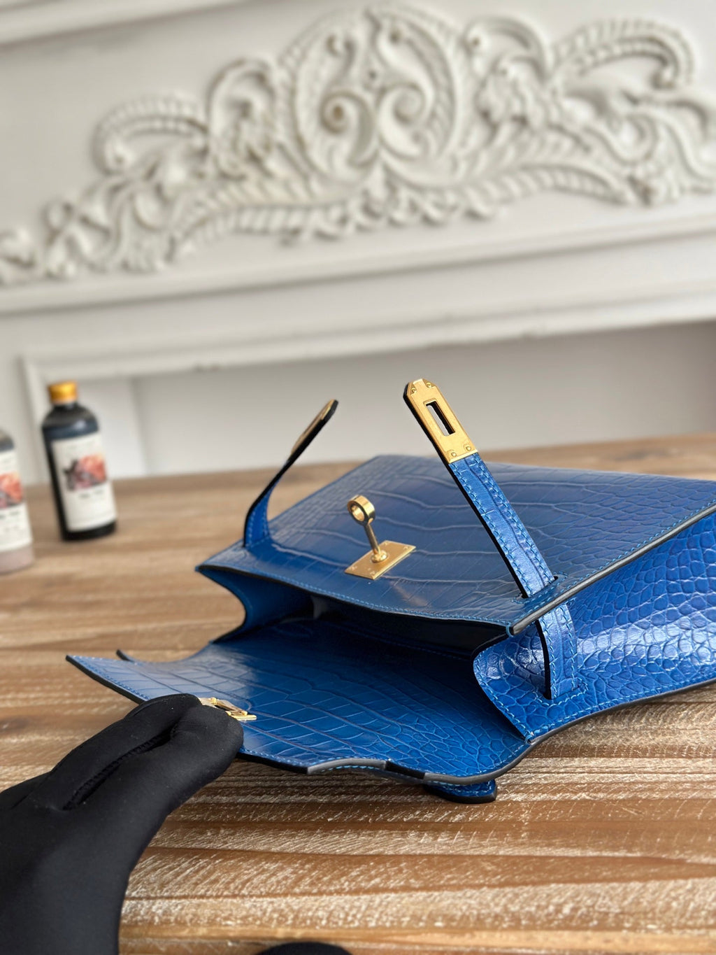 HM 25S KELLY MINI 22 CM IN COBALT BLUE LAMBSKIN WITH CROCODILE EMBOSSING AND GOLD HARDWARE