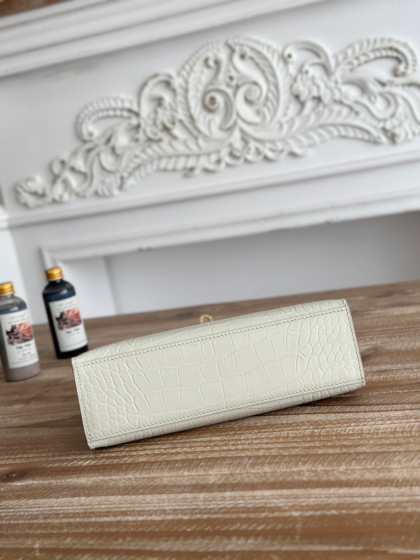 HM 26S KELLY MINI 22CM IN MILKY WHITE CROC EMBOSSED CALFSKIN GOLD KELLY BUCKLE