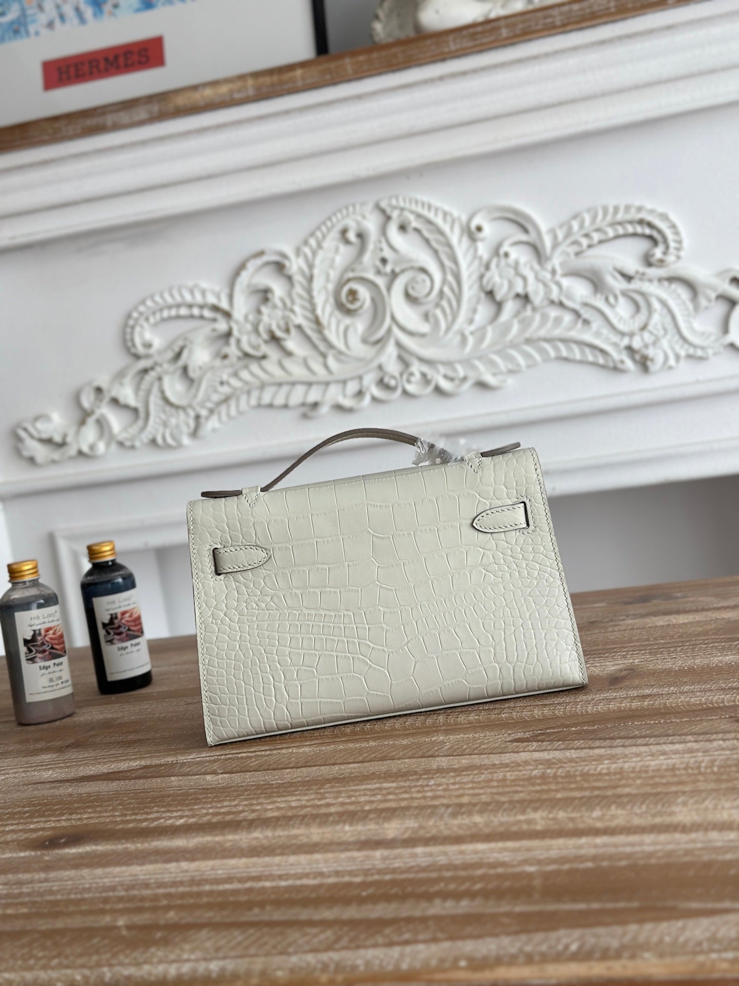 HM 26S KELLY MINI 22CM IN MILKY WHITE CROC EMBOSSED CALFSKIN SILVER KELLY BUCKLE