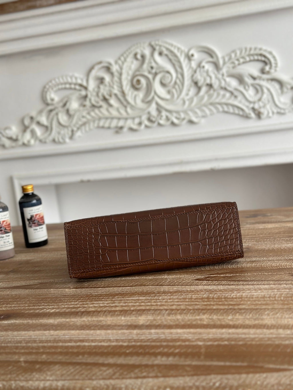 HM 26S KELLY MINI 22CM IN DARK BROWN CROC EMBOSSED CALFSKIN SILVER KELLY BUCKLE