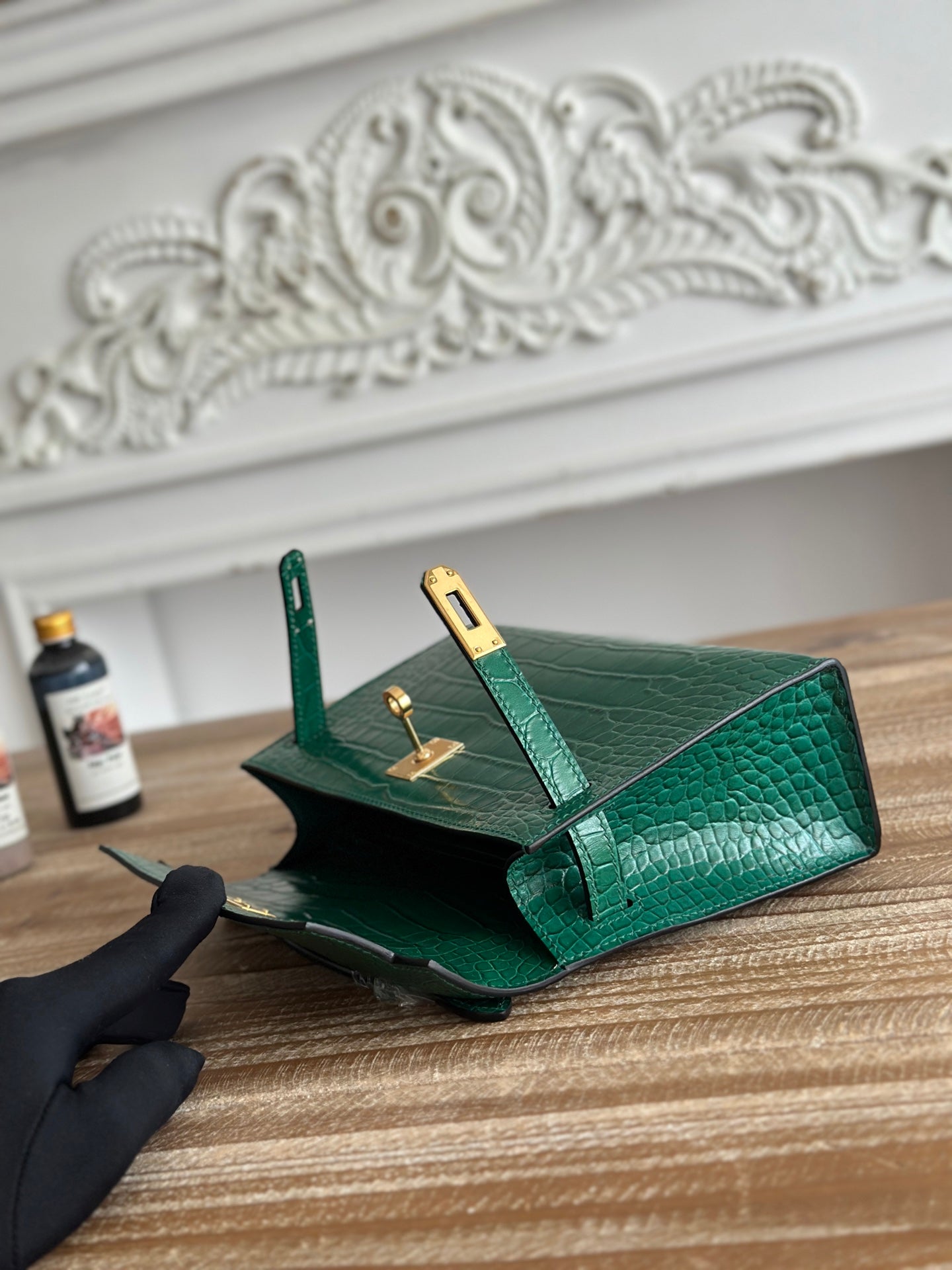 HM 25S KELLY MINI 22 CM IN DARK GREEN LAMBSKIN WITH CROCODILE EMBOSSING AND GOLD HARDWARE