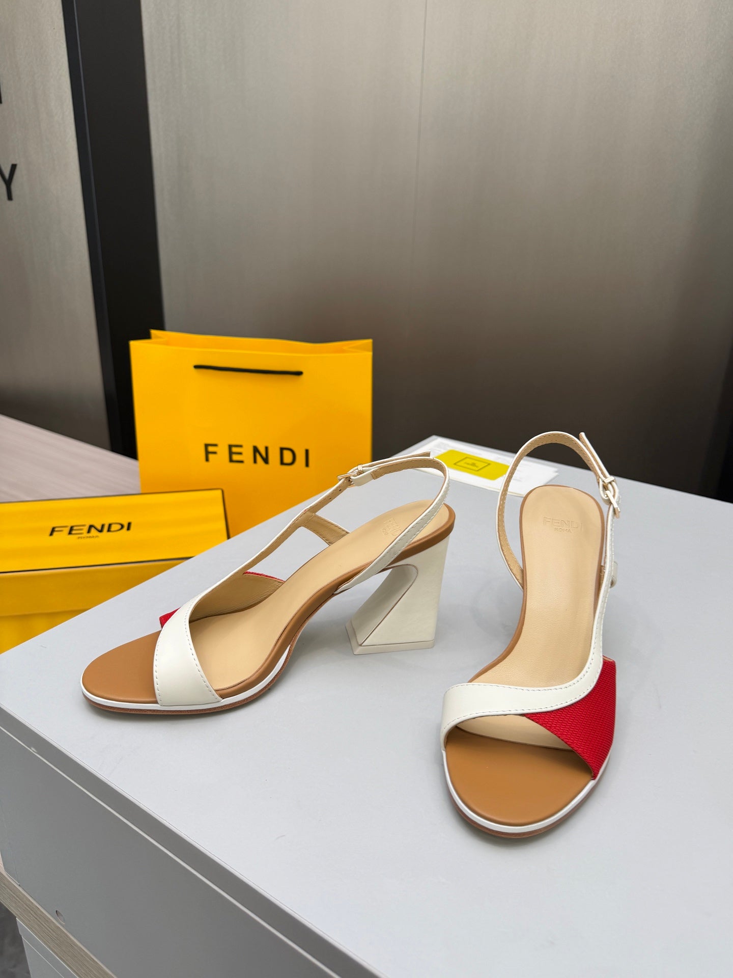 FENDI 26S SLINGBACK SANDALS IN WHITE CALFSKIN AND RED CANVAS
