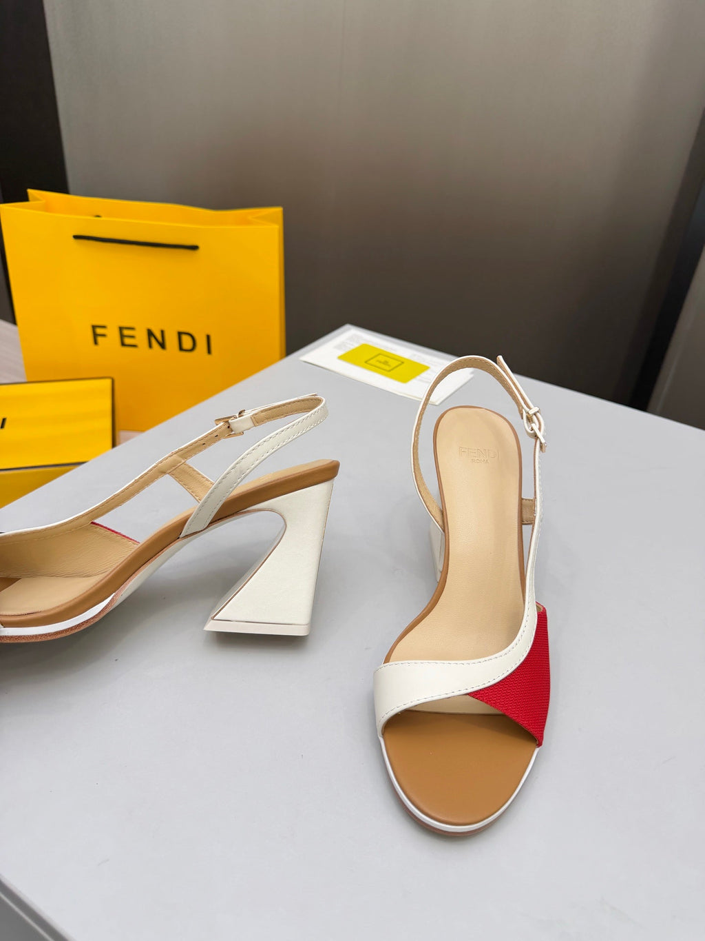 FENDI 26S SLINGBACK SANDALS IN WHITE CALFSKIN AND RED CANVAS
