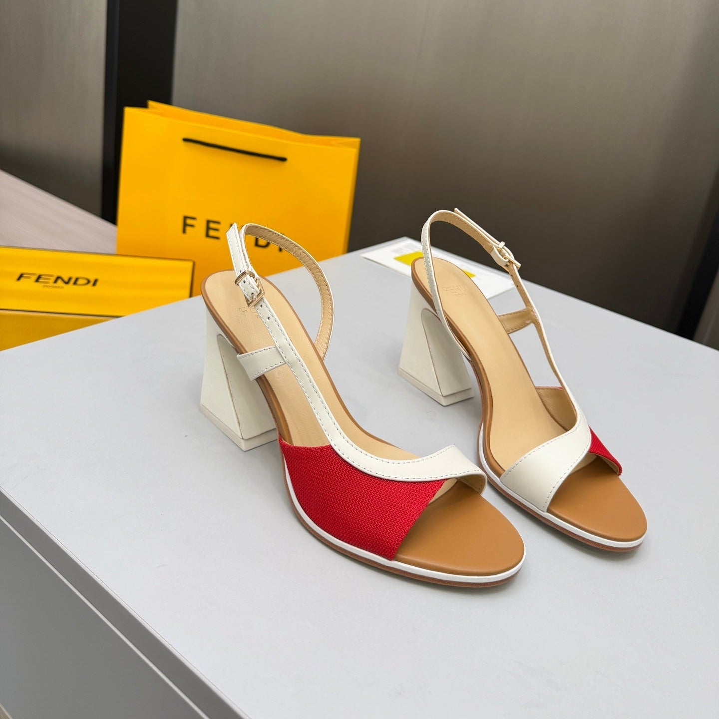 FENDI 26S SLINGBACK SANDALS IN WHITE CALFSKIN AND RED CANVAS