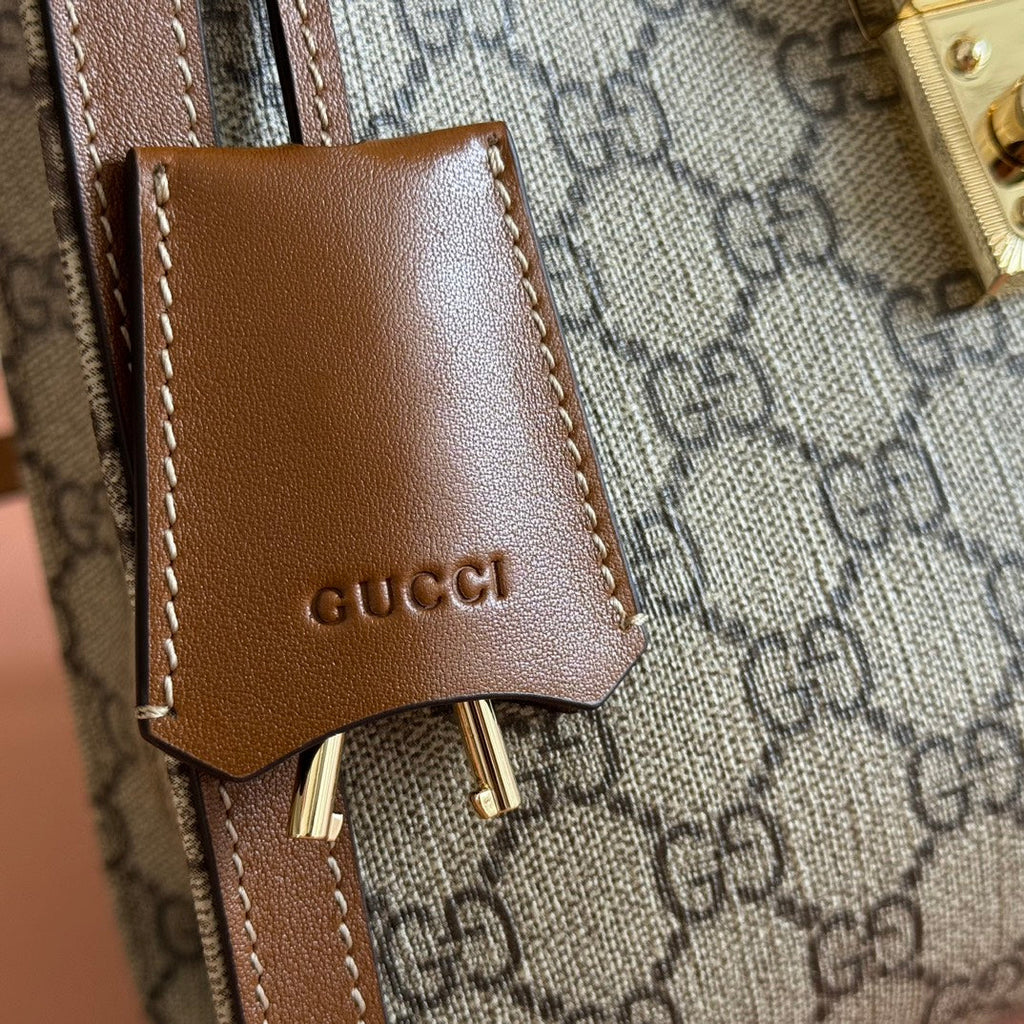 GUCCI 26S PADLOCK TOP HANDLE BAG 25 IN DARK BEIGE AND BROWN CALFSKIN