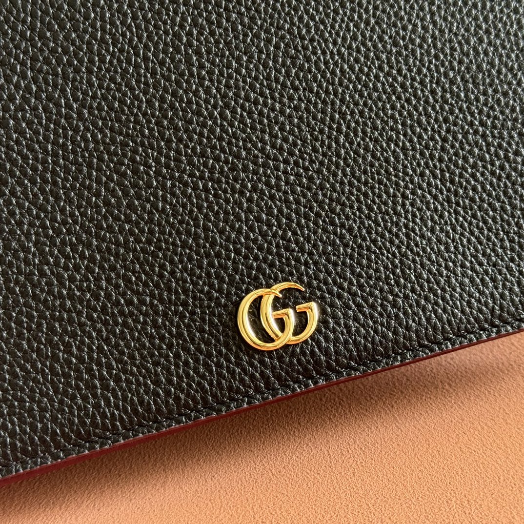 GUCCI 26S GG MARMONT BAG 20 IN BLACK CALFSKIN