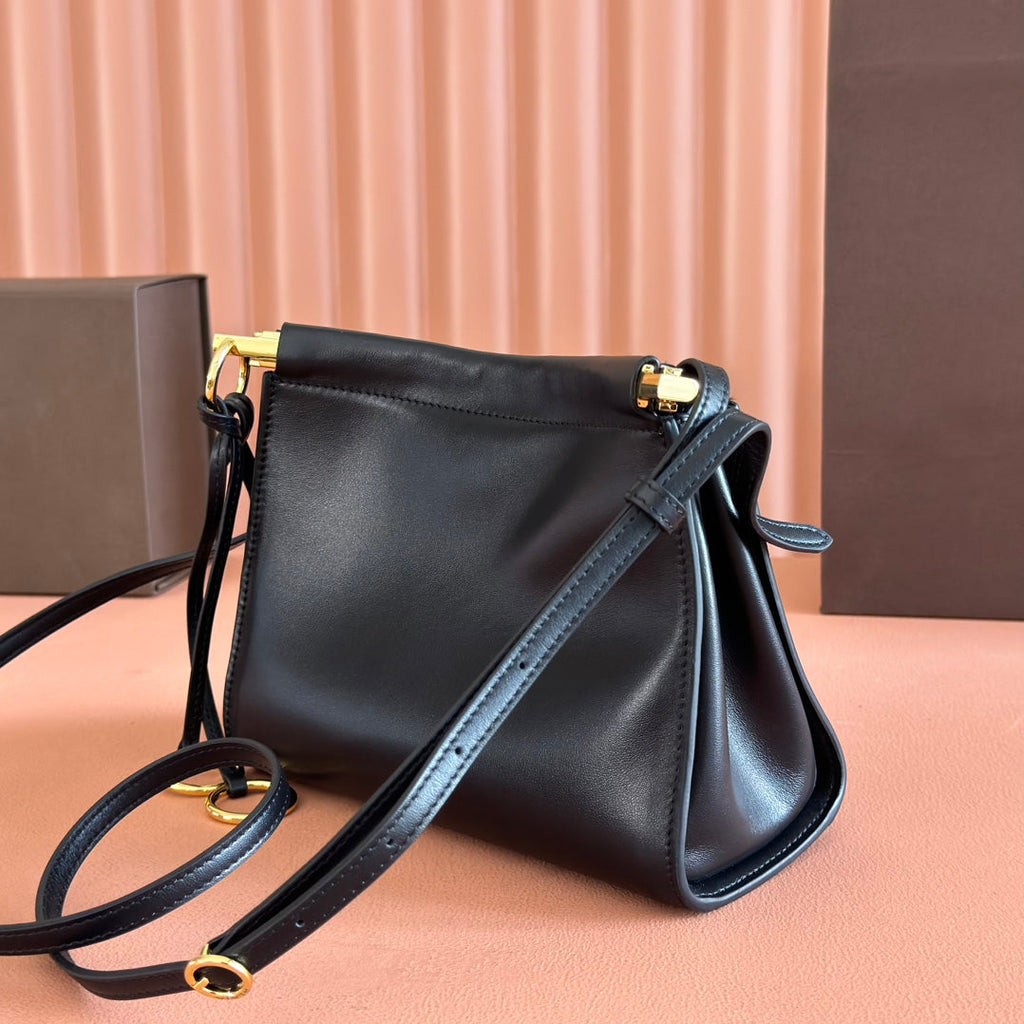 ALAIA 26S LE CLICK SHOULDER BAG 20 IN BLACK CALFSKIN
