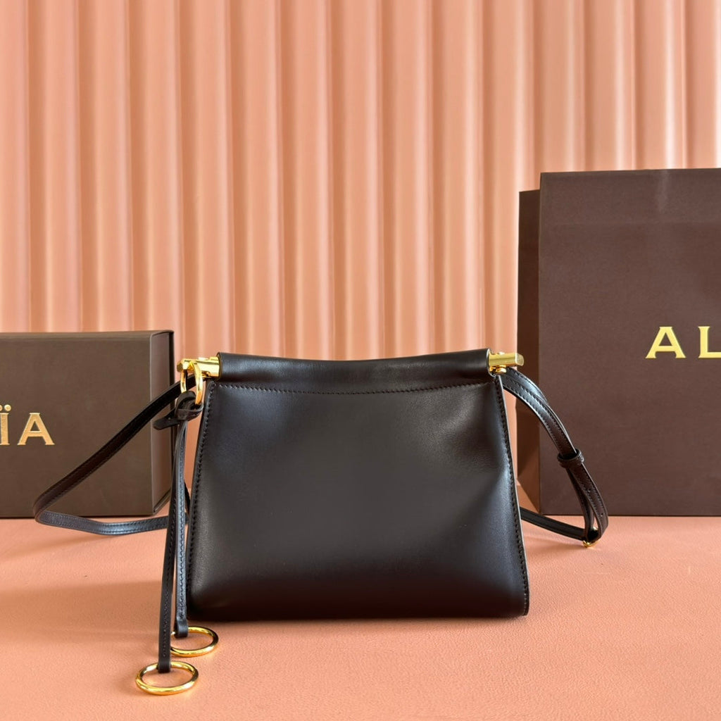 ALAIA 26S LE CLICK SHOULDER BAG 20 IN DARK BROWN CALFSKIN