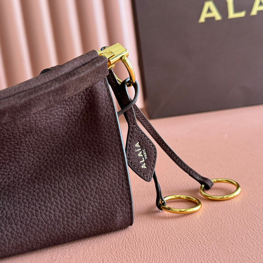 ALAIA 26S LE CLICK BAG 25 IN DARK BROWN GRAINED CALFSKIN