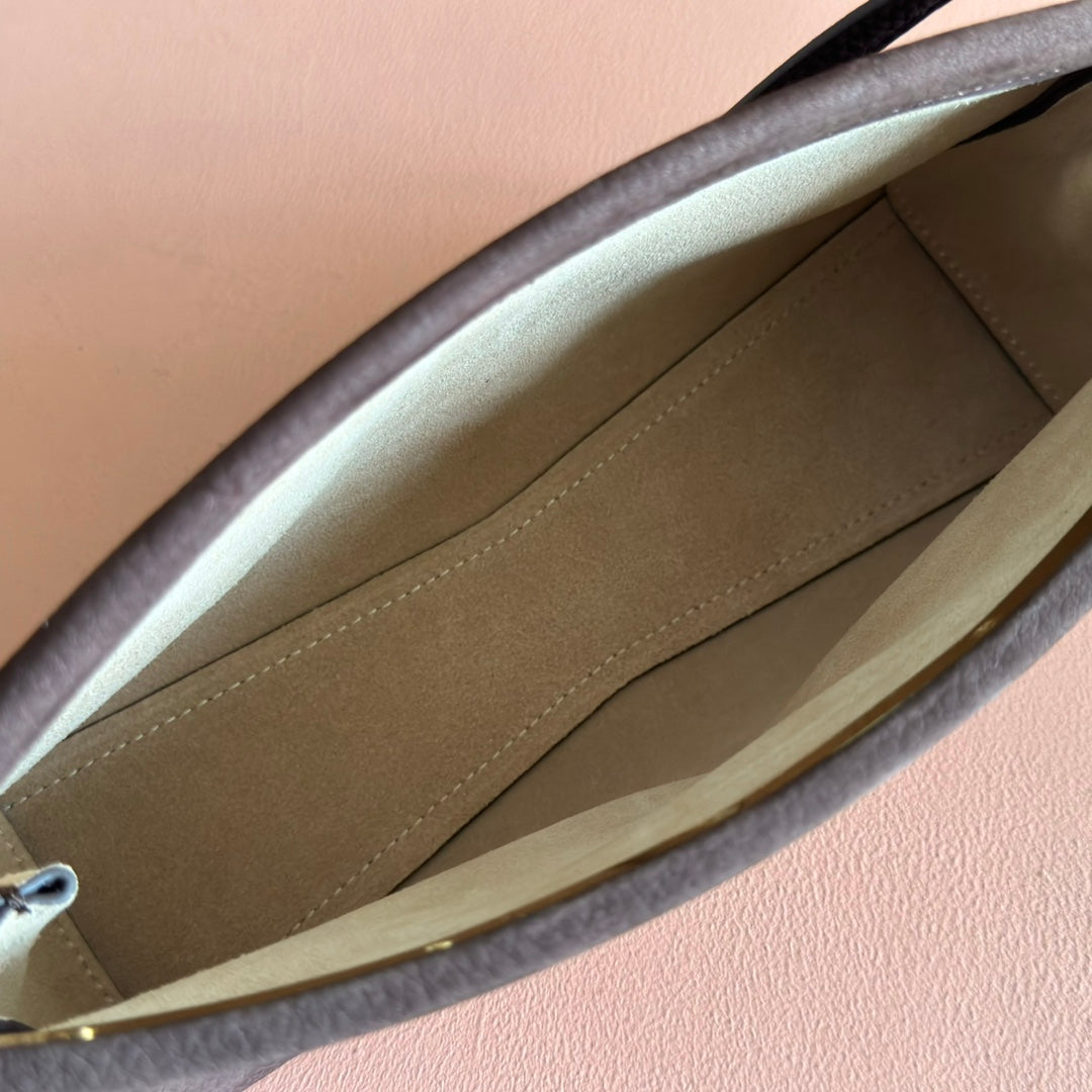 ALAIA 26S LE CLICK BAG 25 IN DARK BROWN GRAINED CALFSKIN
