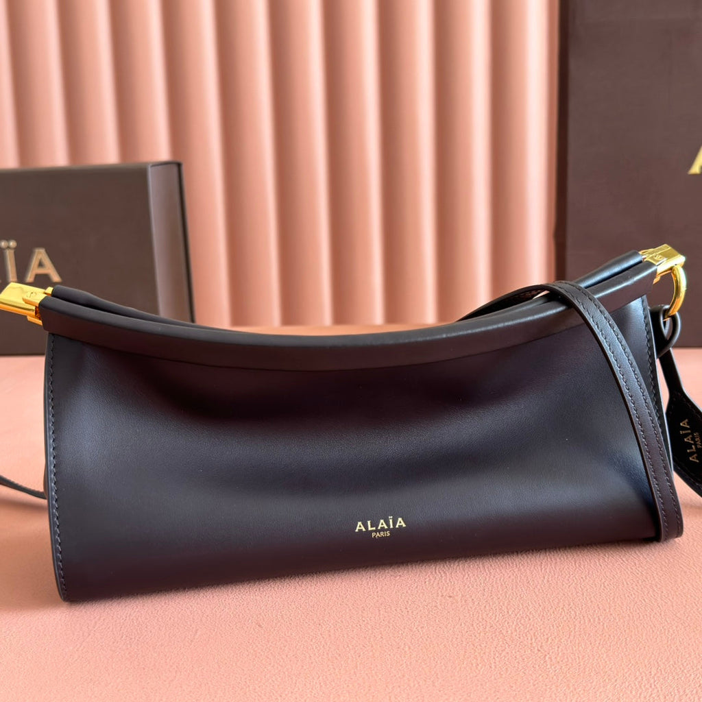 ALAIA 26S LE CLICK BAG 25 IN BROWN NEAR BLACK CALFSKIN