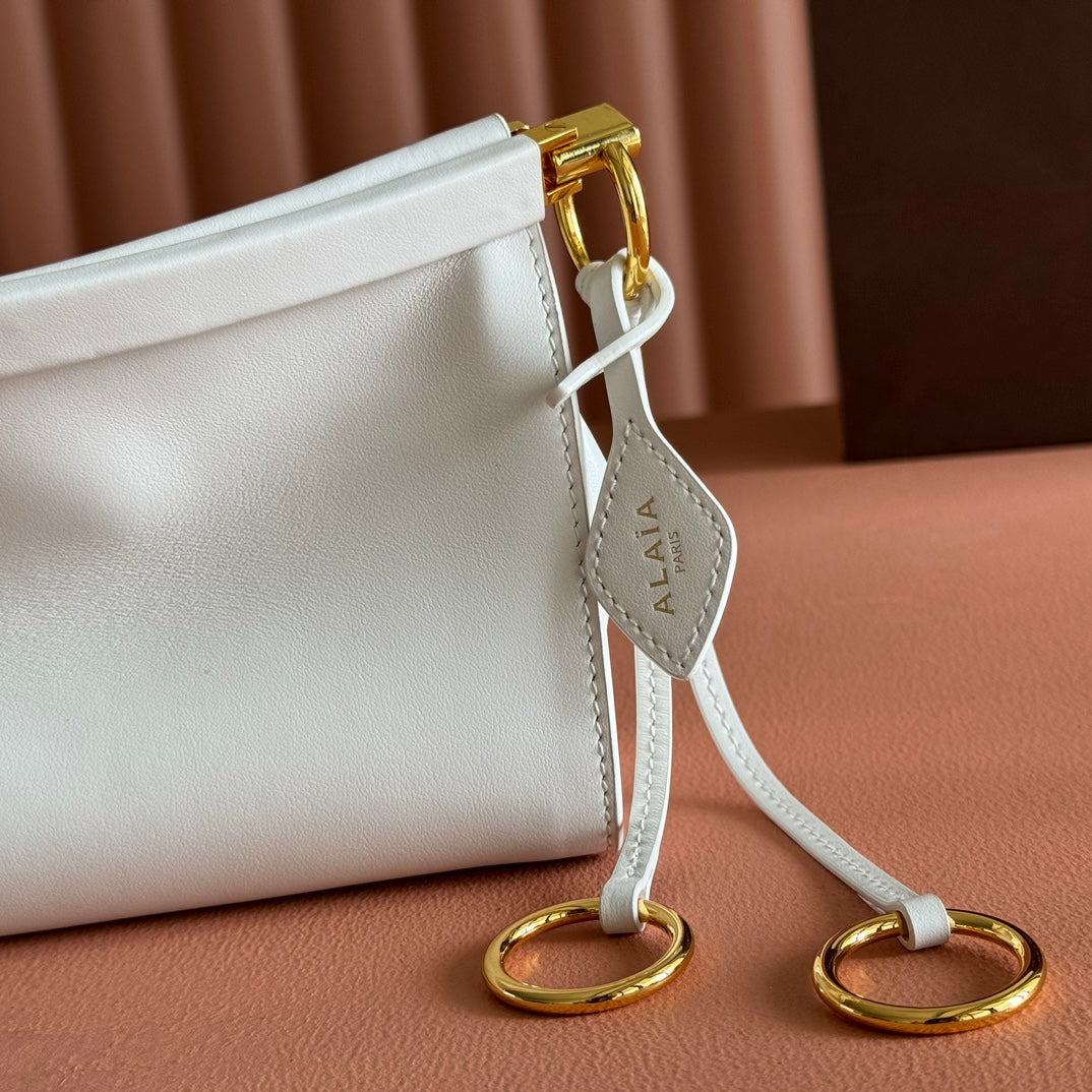 ALAIA 26S LE CLICK BAG 25 IN WHITE CALFSKIN