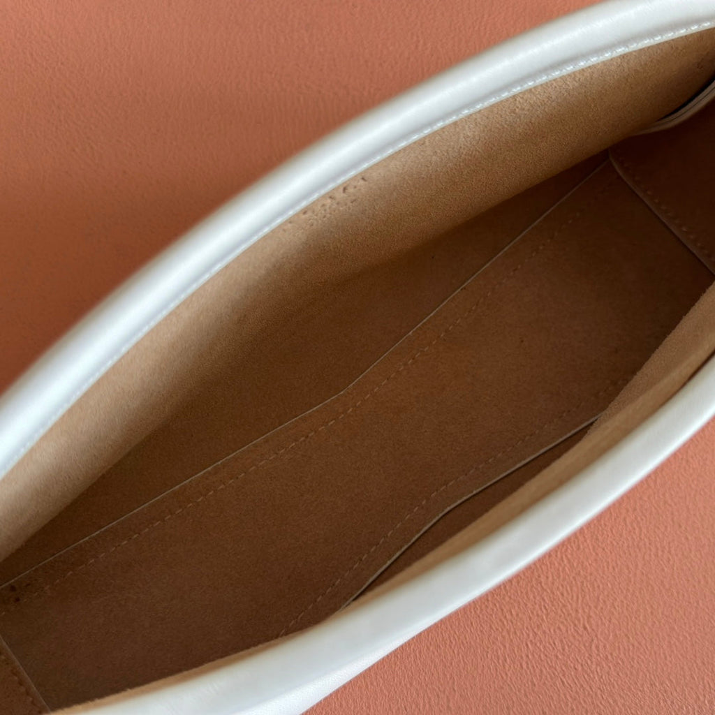 ALAIA 26S LE CLICK BAG 25 IN WHITE CALFSKIN
