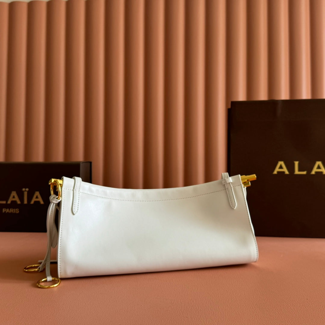 ALAIA 26S LE CLICK BAG 30 IN WHITE CALFSKIN
