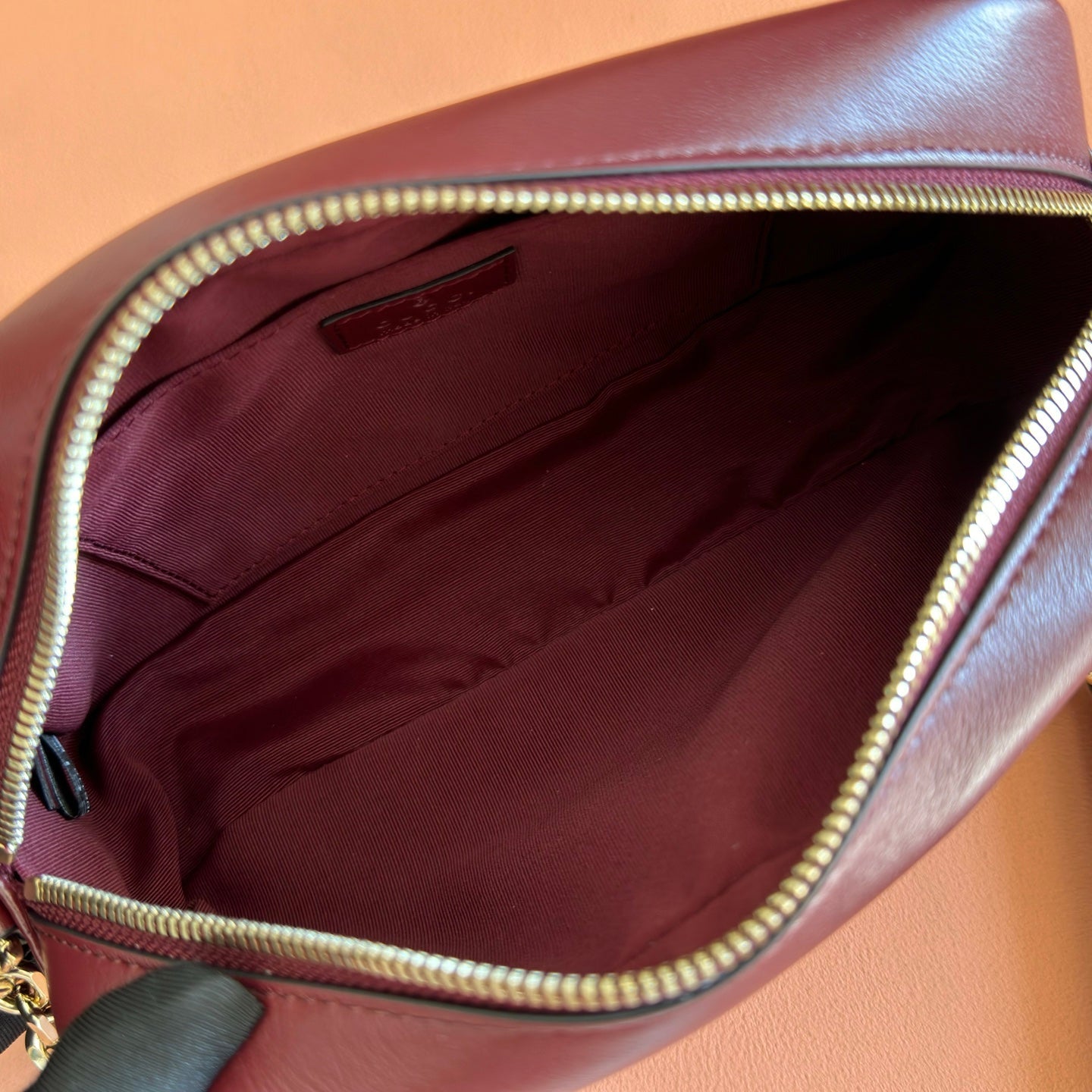 GUCCI 26S GG MARMONT SHOULDER BAG 24 IN DARK RED CALFSKIN