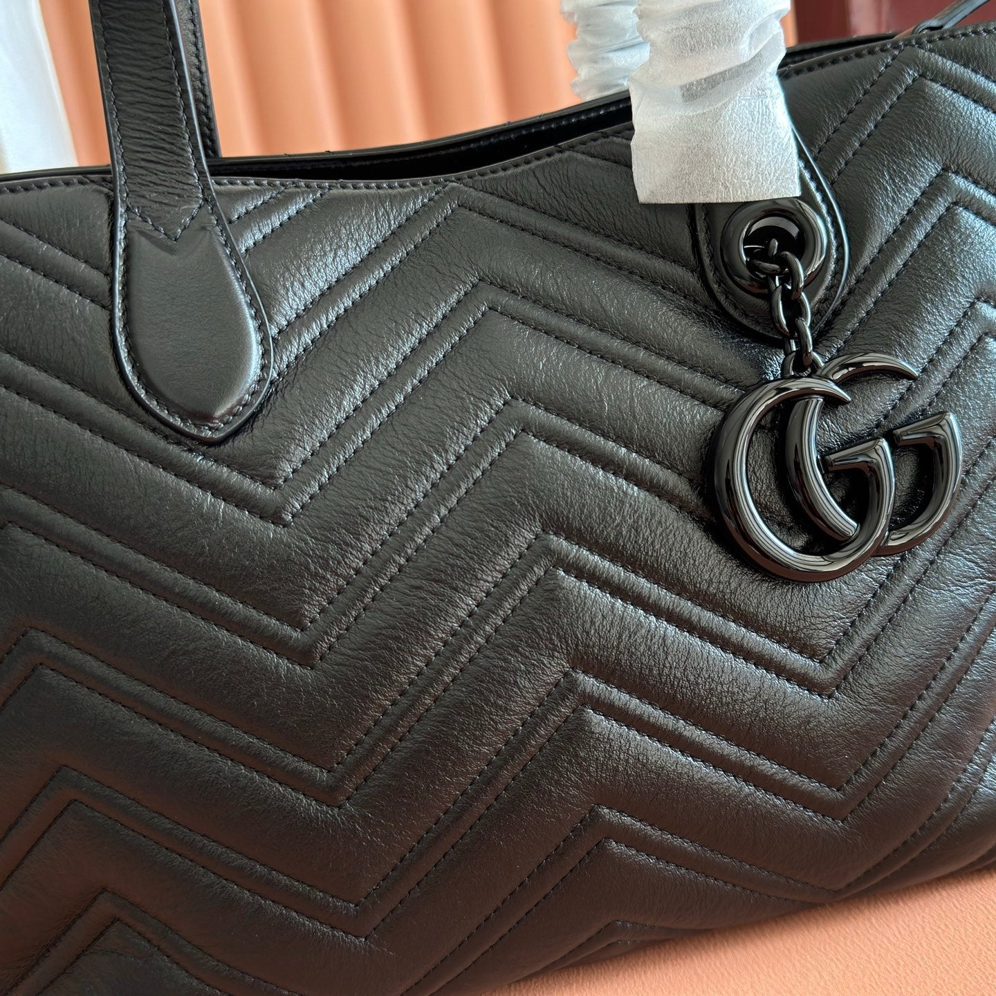 GUCCI 26S GG MARMONT TOTE BAG 30 IN BLACK CALFSKIN