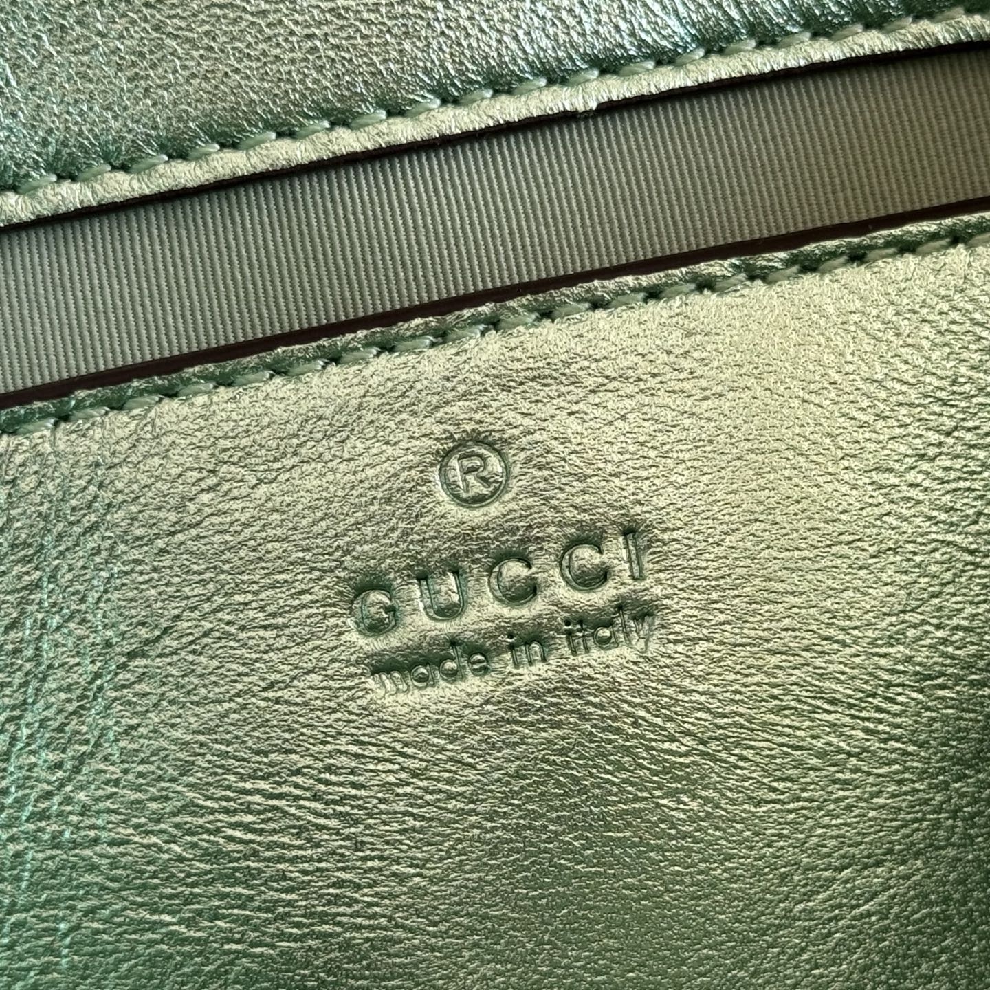GUCCI 26S GG MARMONT BAG 22 IN METALLIC PALE GREEN LAMBSKIN