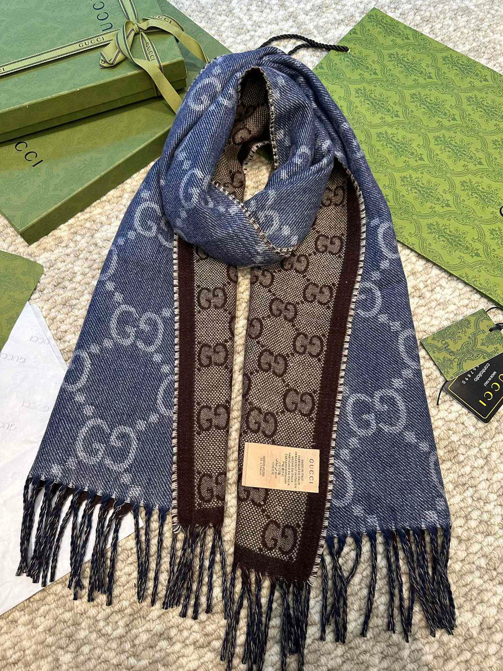 GUCCI 26S SCARF IN CASHMERE 316615