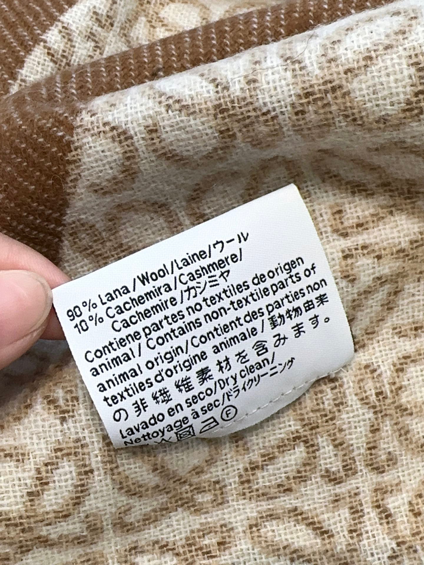 LOEWE 26S SCARF 140 IN CASHMERE 863980