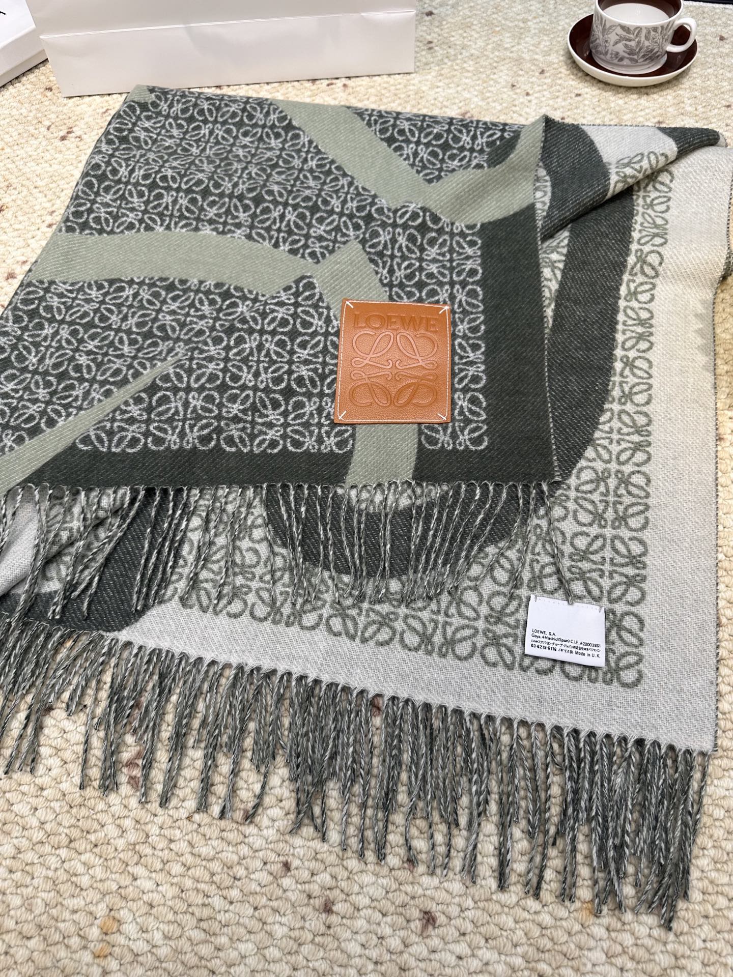 LOEWE 26S SCARF 140 IN CASHMERE 863982