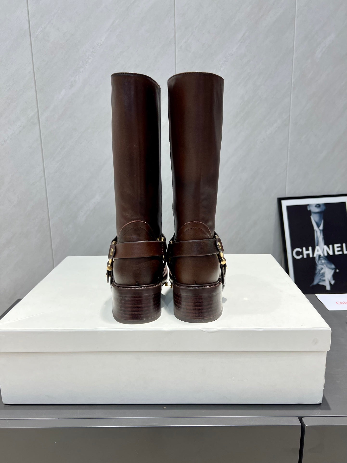 CHLOÉ 26S KNEE-HIGH BOOTS IN DARK BROWN CALFSKIN