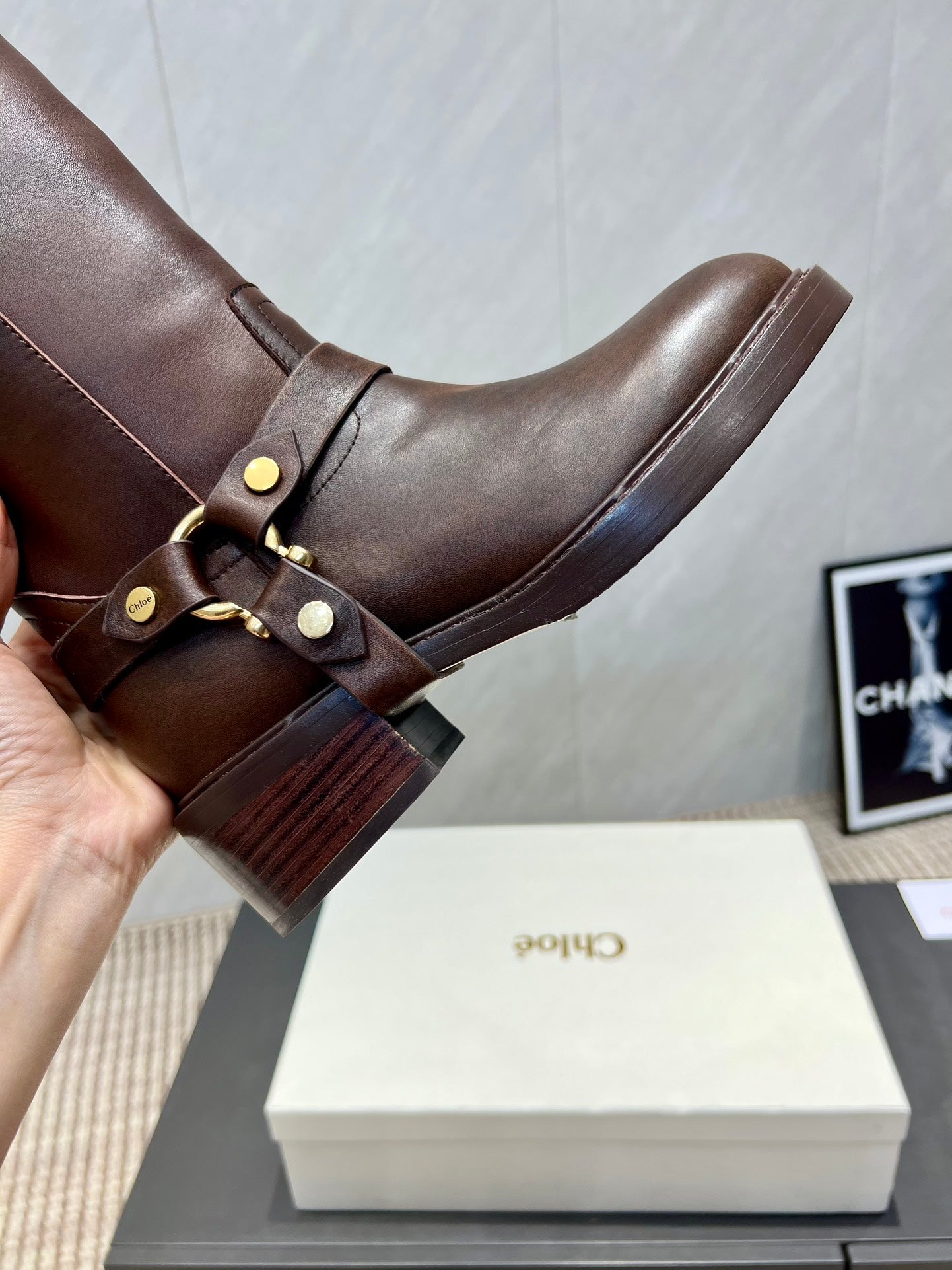 CHLOÉ 26S KNEE-HIGH BOOTS IN DARK BROWN CALFSKIN