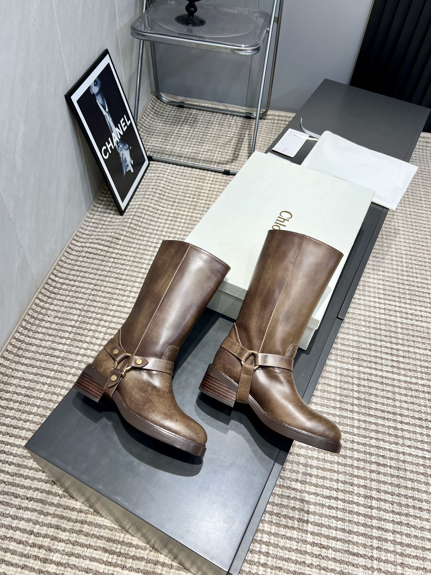 CHLOÉ 26S KNEE-HIGH BOOTS IN EARTH BROWN CALFSKIN
