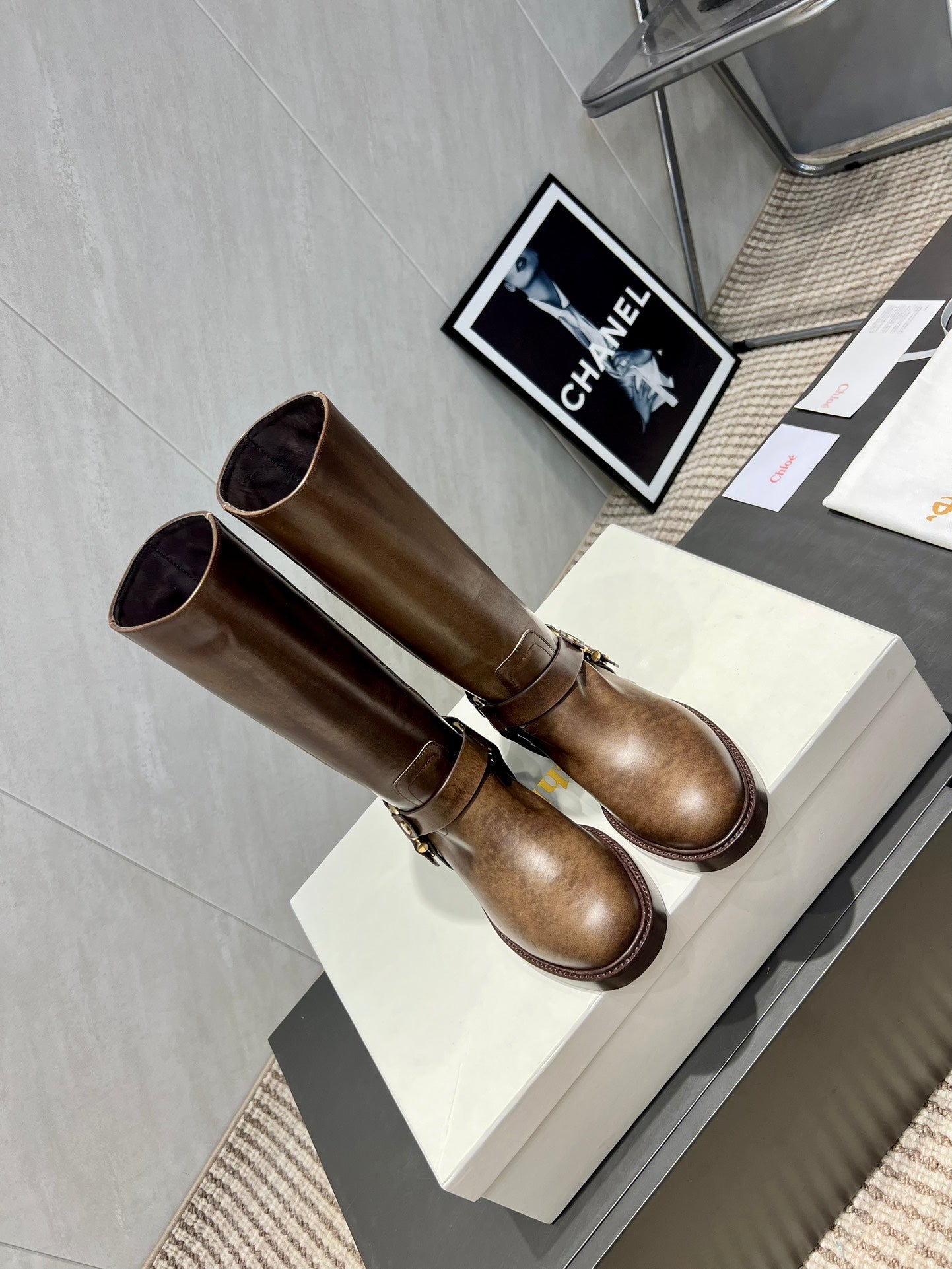 CHLOÉ 26S KNEE-HIGH BOOTS IN EARTH BROWN CALFSKIN
