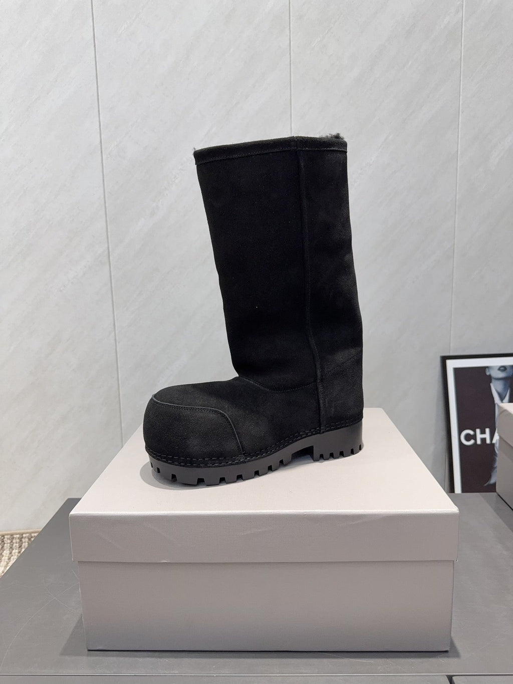 BALENCIAGA 25S BOOTS PLATFORM HEEL IN BLACK SUEDE STYLE 5