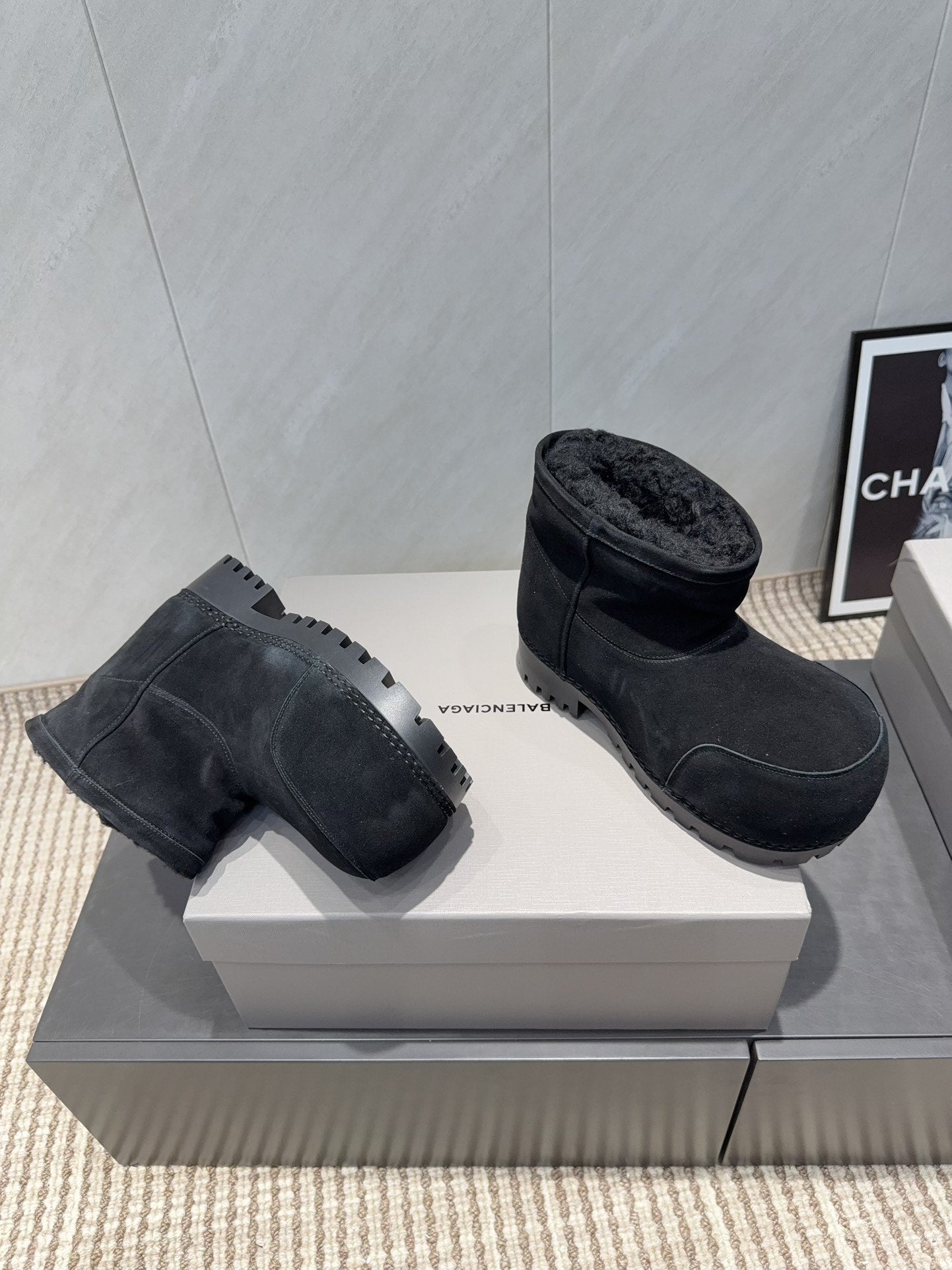 BALENCIAGA 25S LOW ANKLE BOOTS PLATFORM HEEL IN BLACK SUEDE STYLE 8