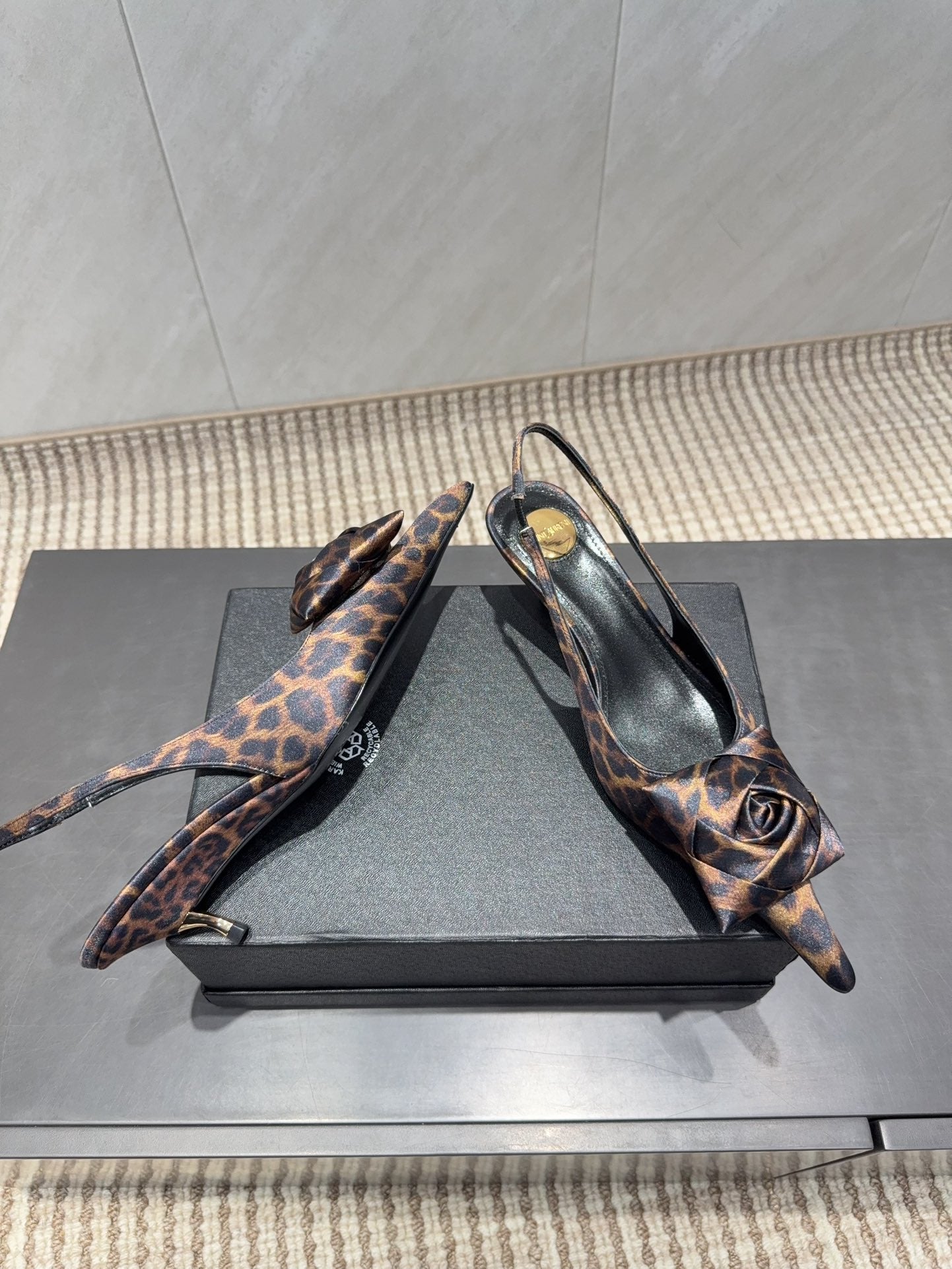 YSL 26S HEELED SLINGBACKS 50 MM IN LEOPARD PRINT FABRIC