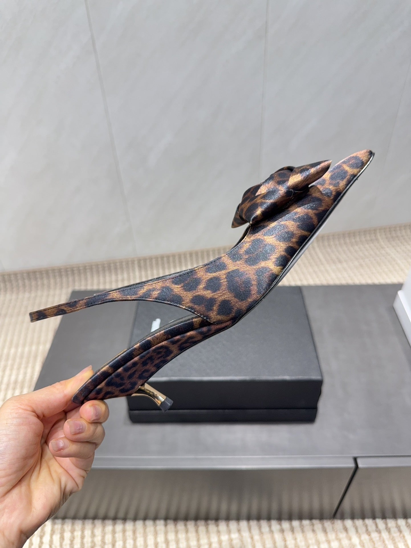 YSL 26S HEELED SLINGBACKS 50 MM IN LEOPARD PRINT FABRIC