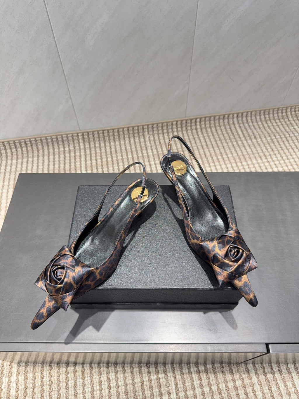 YSL 26S HEELED SLINGBACKS 50 MM IN LEOPARD PRINT FABRIC