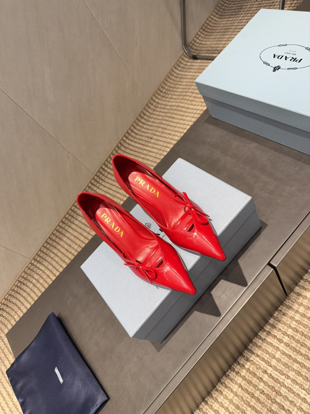 PRADA 26S POINTED TOE HEELS 75MM IN DARK RED CALFSKIN WITH BOW