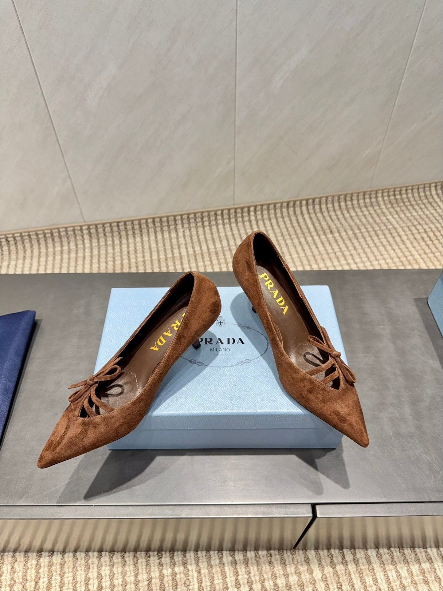 PRADA 26S POINTED TOE HEELS 75MM IN DARK BROWN SUEDE WITH BOW