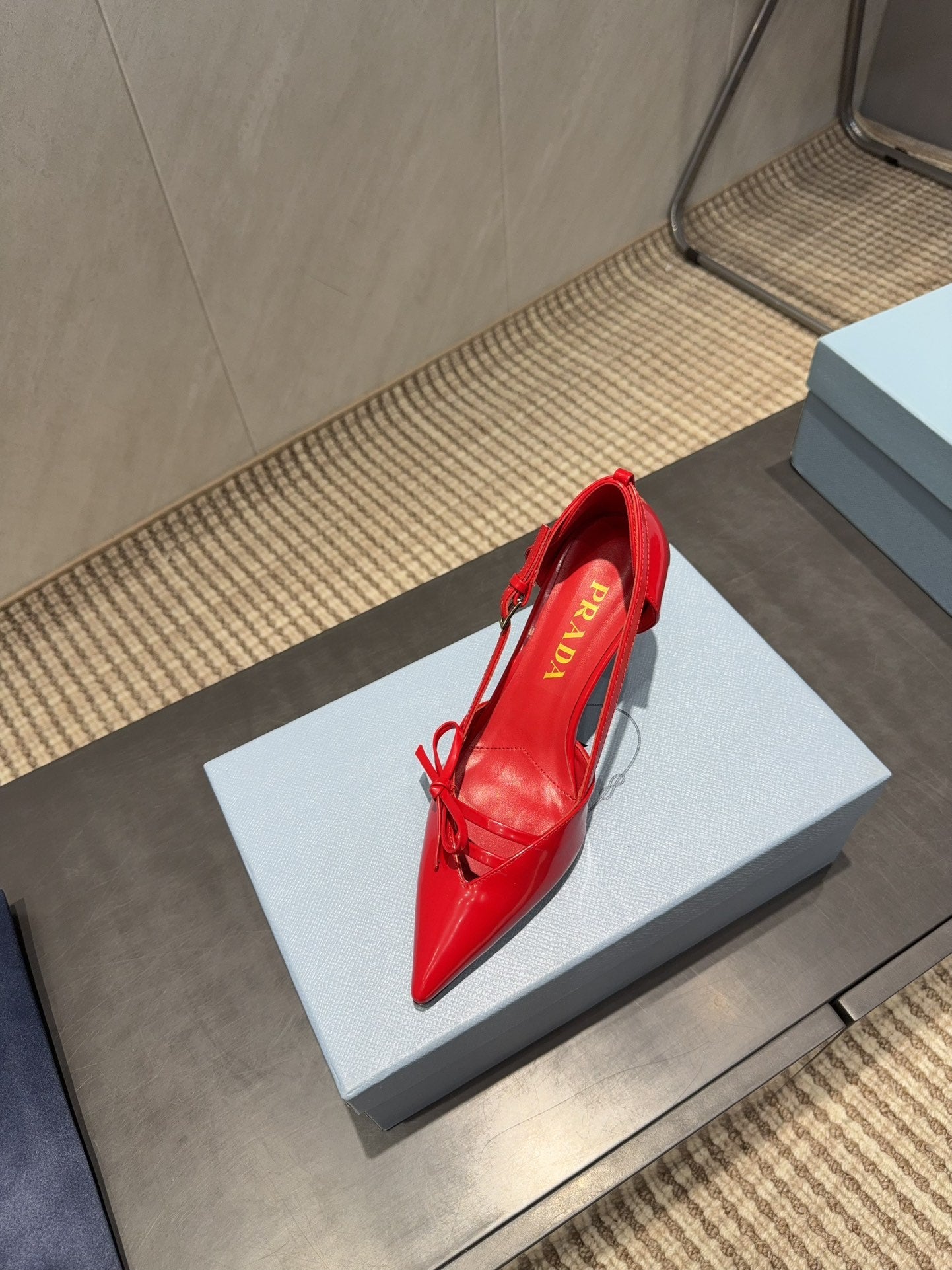PRADA 26S POINTED TOE CUT OUT HIGH HEELS 75MM IN BRIGHT RED CALFSKIN WITH BOW