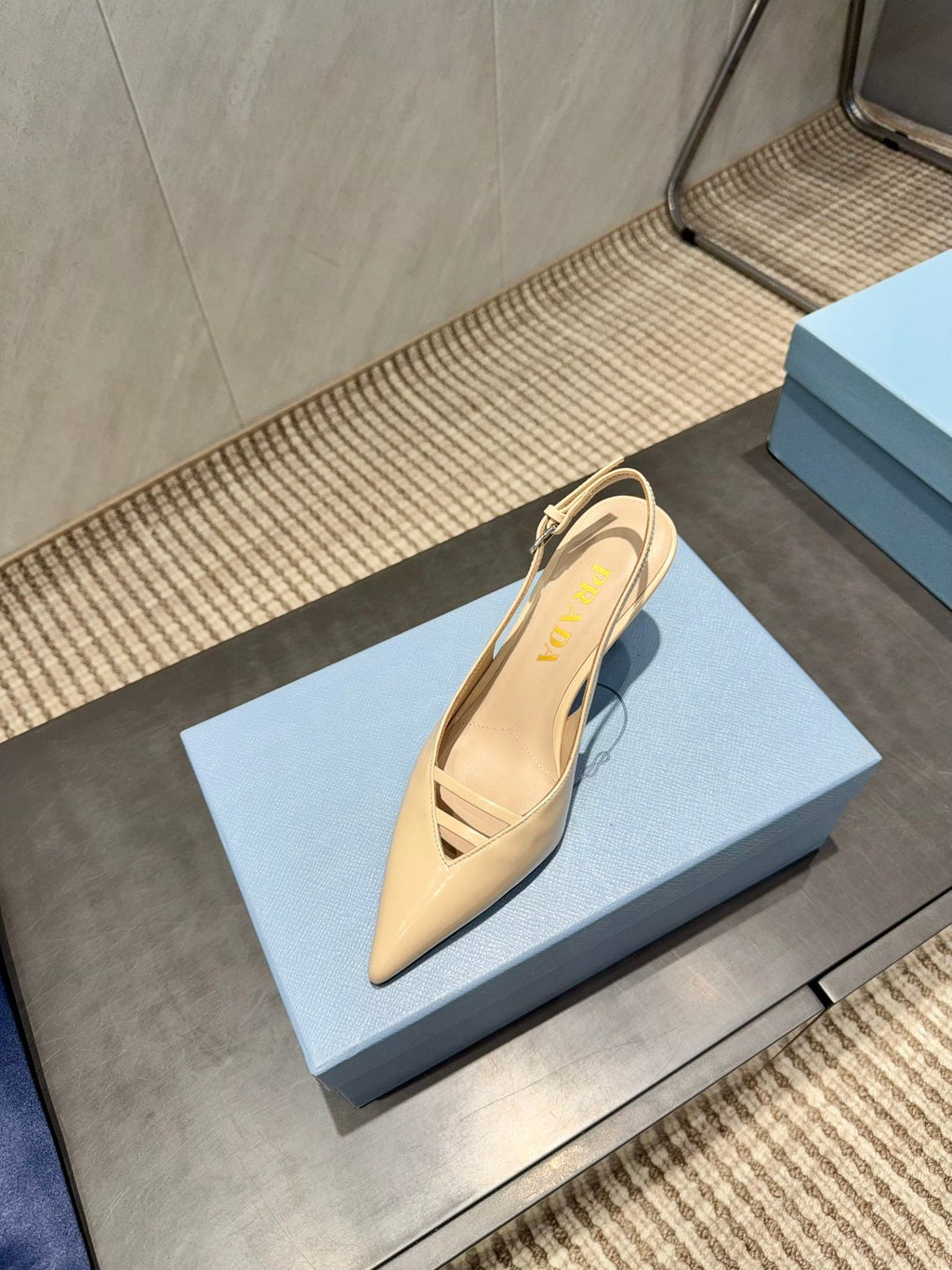 PRADA 26S POINTED TOE SLINGBACK HIGH HEELS 75MM IN BEIGE CALFSKIN