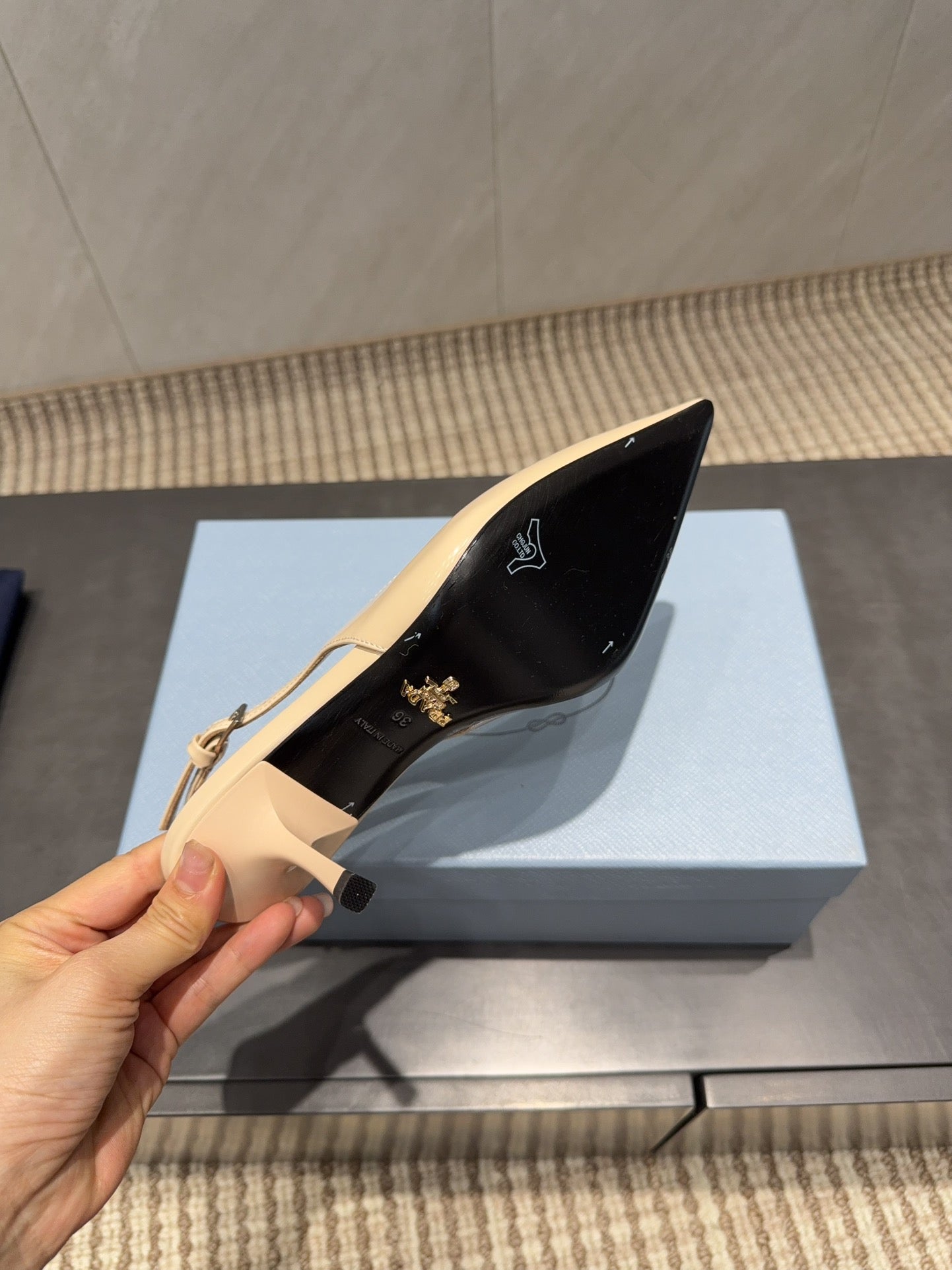 PRADA 26S POINTED TOE SLINGBACK HIGH HEELS 75MM IN BEIGE CALFSKIN