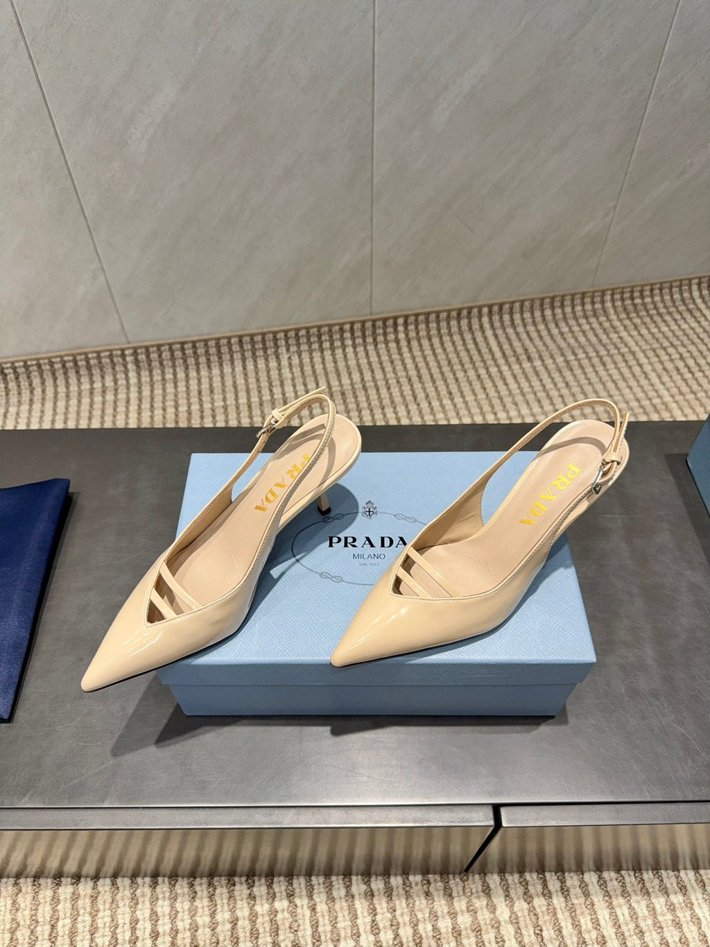 PRADA 26S POINTED TOE SLINGBACK HIGH HEELS 75MM IN BEIGE CALFSKIN