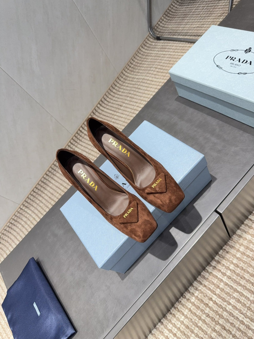 PRADA 26S SQUARE TOE HIGH HEELS 85MM IN CARAMEL BROWN SUEDE WITH LOGO