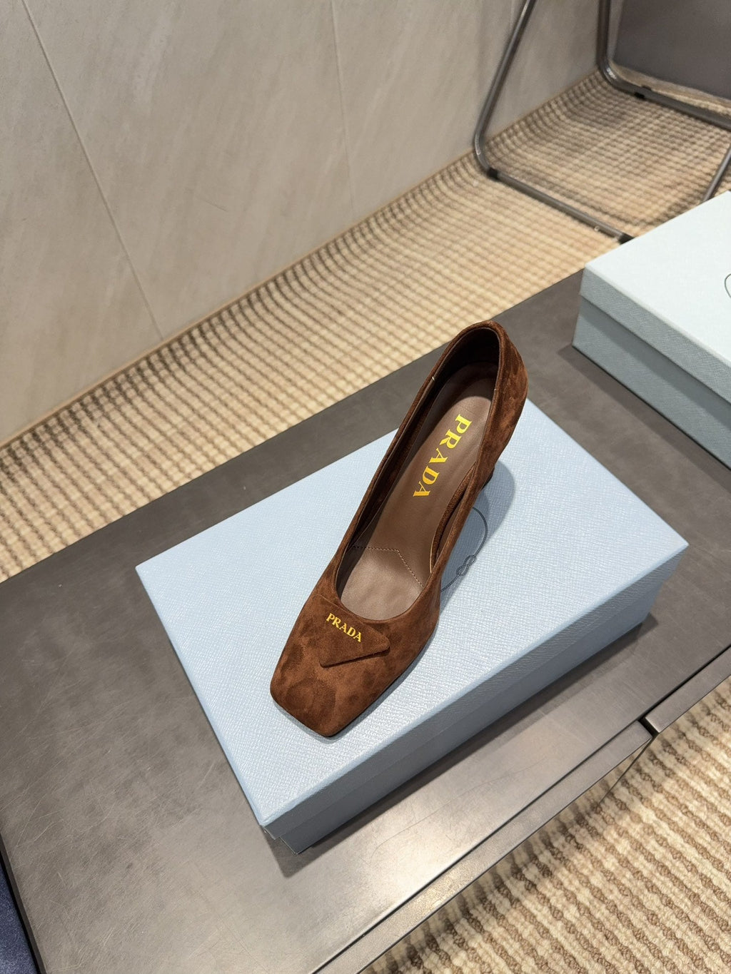 PRADA 26S SQUARE TOE HIGH HEELS 85MM IN CARAMEL BROWN SUEDE WITH LOGO