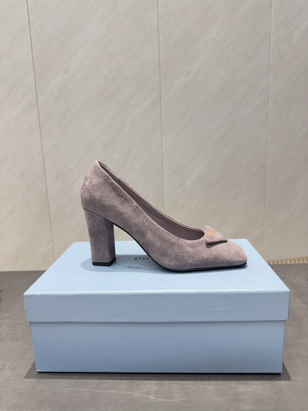 PRADA 26S SQUARE TOE HIGH HEELS 85MM IN TAUPE BROWN SUEDE WITH LOGO