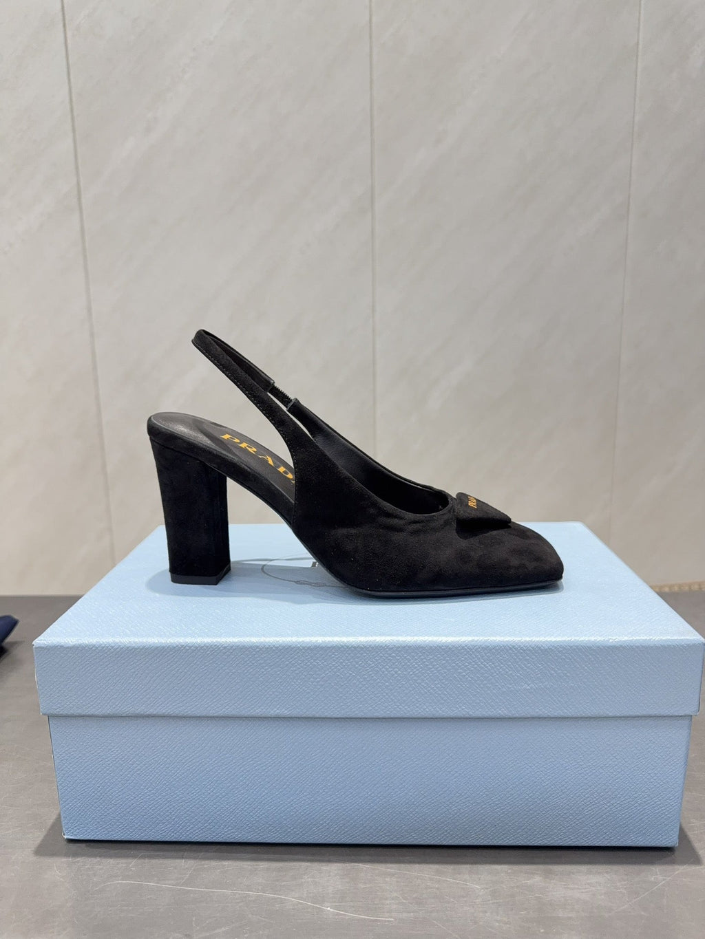 PRADA 26S LOW HEEL SQUARE TOE SLINGBACK SHOES 85MM IN BLACK SUEDE WITH LOGO