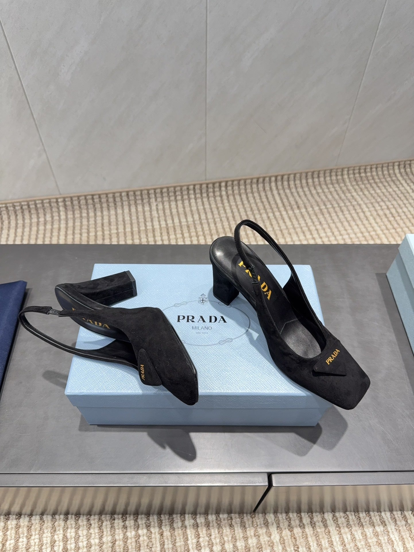 PRADA 26S LOW HEEL SQUARE TOE SLINGBACK SHOES 85MM IN BLACK SUEDE WITH LOGO
