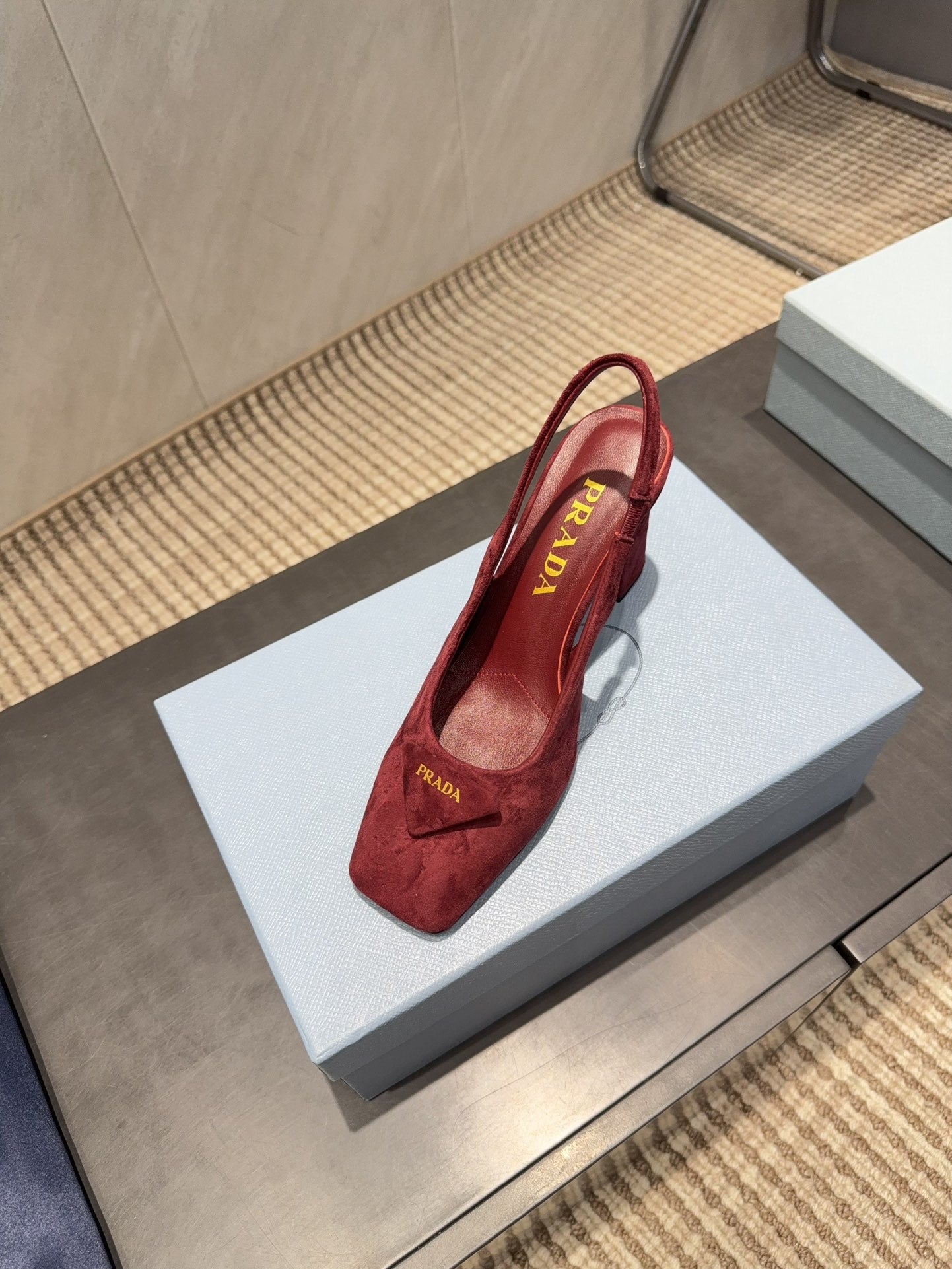 PRADA 26S LOW HEEL SQUARE TOE SLINGBACK SHOES 85MM IN DARK RED SUEDE WITH LOGO