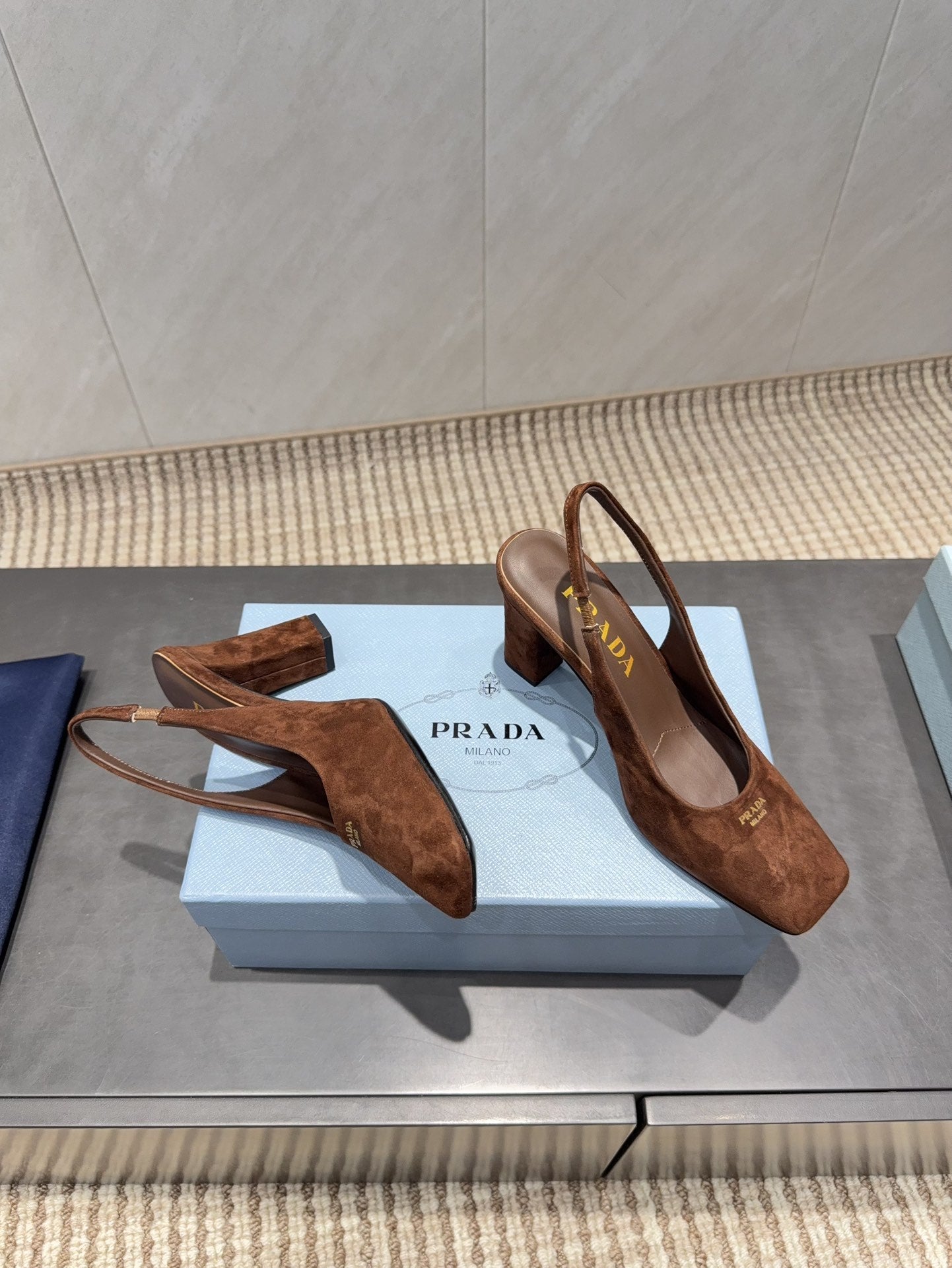 PRADA 26S LOW HEEL SQUARE TOE SLINGBACK SHOES 85MM IN CARAMEL BROWN SUEDE
