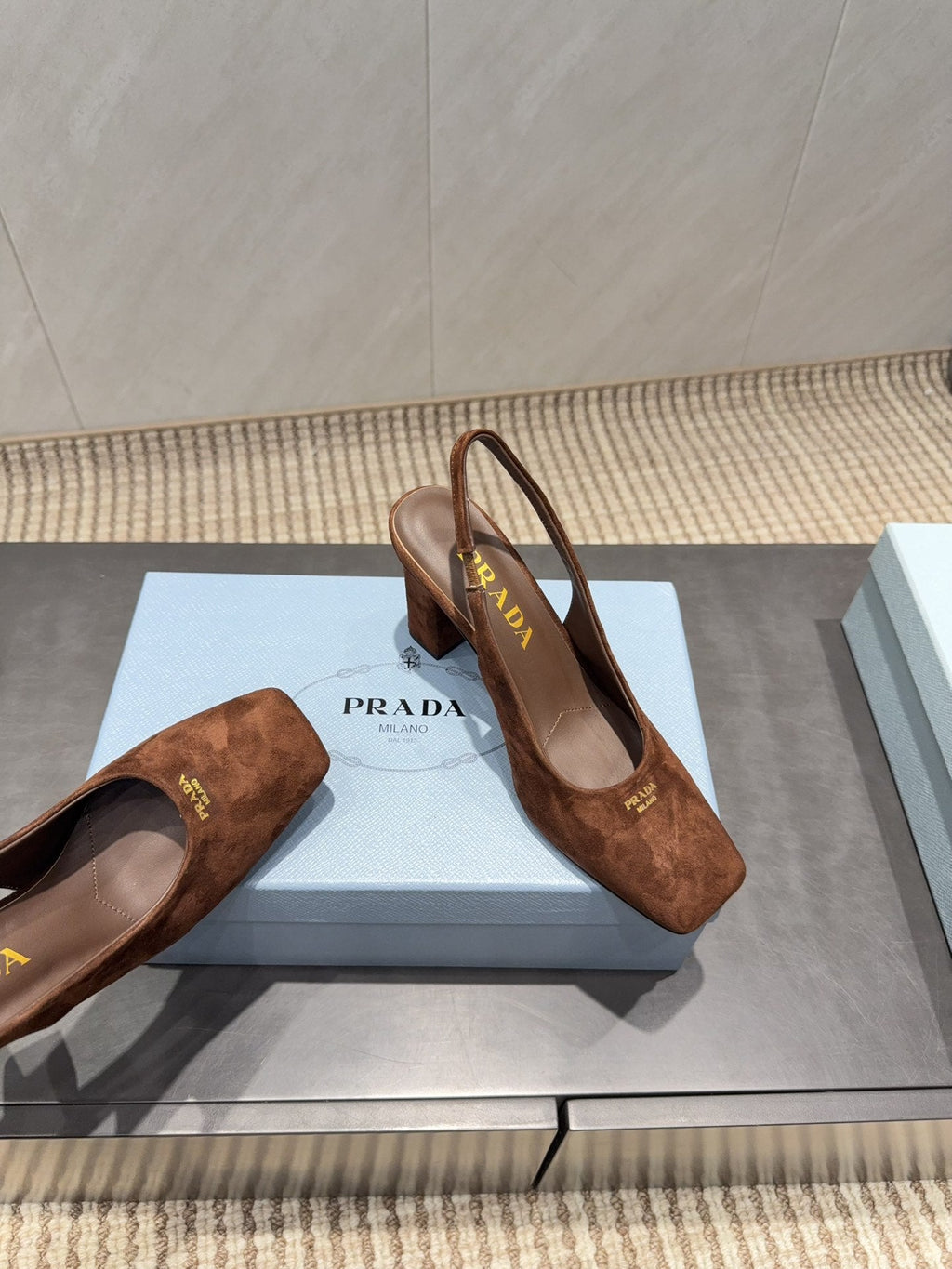 PRADA 26S LOW HEEL SQUARE TOE SLINGBACK SHOES 85MM IN CARAMEL BROWN SUEDE